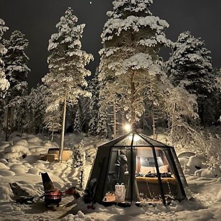 Aurora Igloo With Private Hot Tub By Invisible Forest Lodge Rovaniemi Zewnętrze zdjęcie